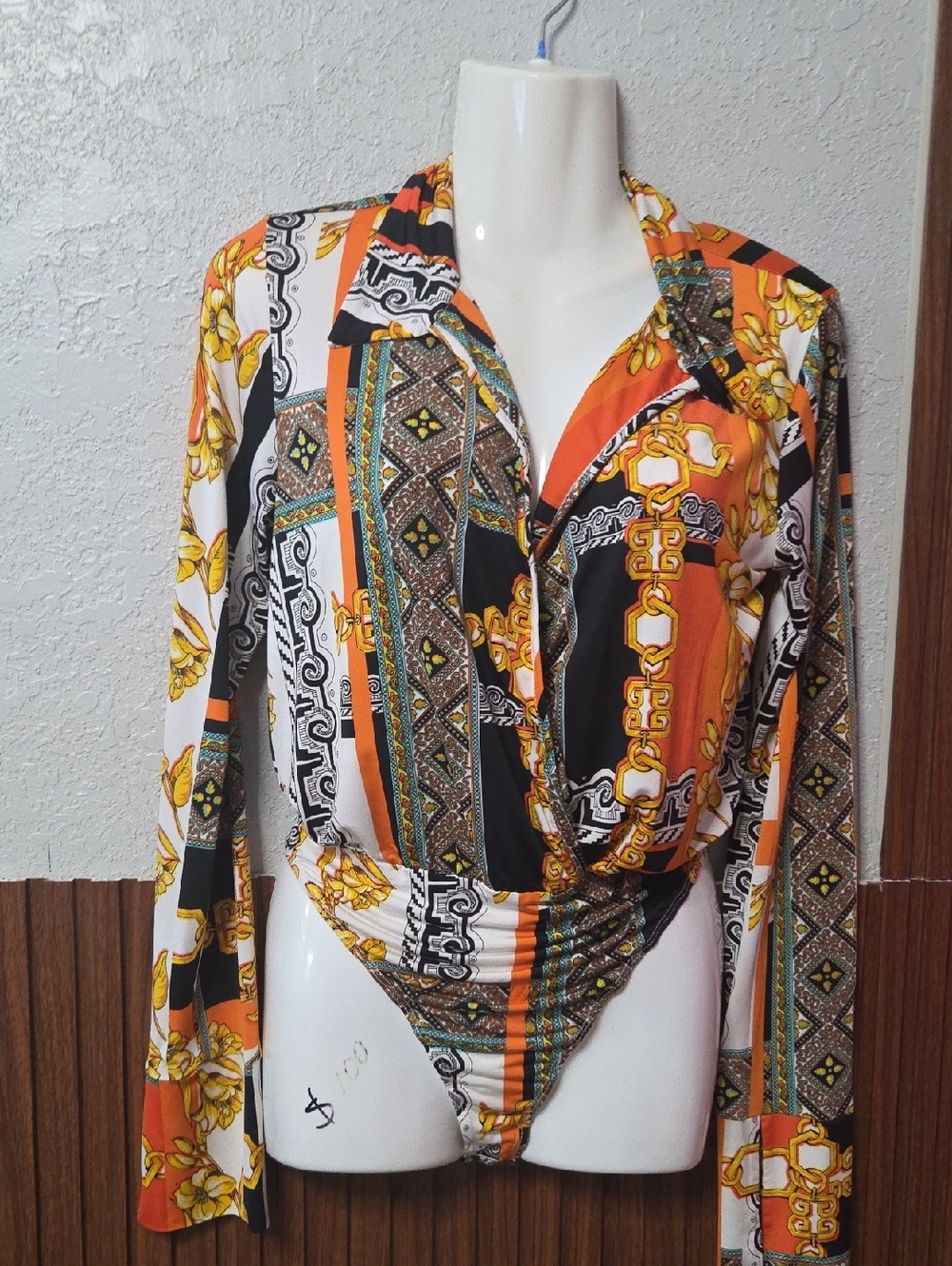 Printed Long-Sleeve Wrap Bodysuit in Orange and Black Medium Sz [1459]